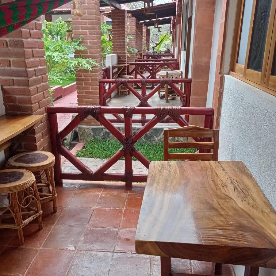 Bungalows Y Cabanas, Las Barracas De La Barra Malucano Esterno foto