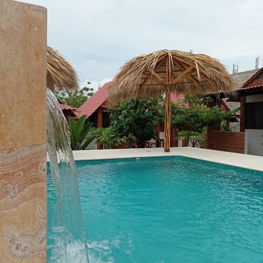 Bungalows Y Cabanas, Las Barracas De La Barra Malucano Esterno foto